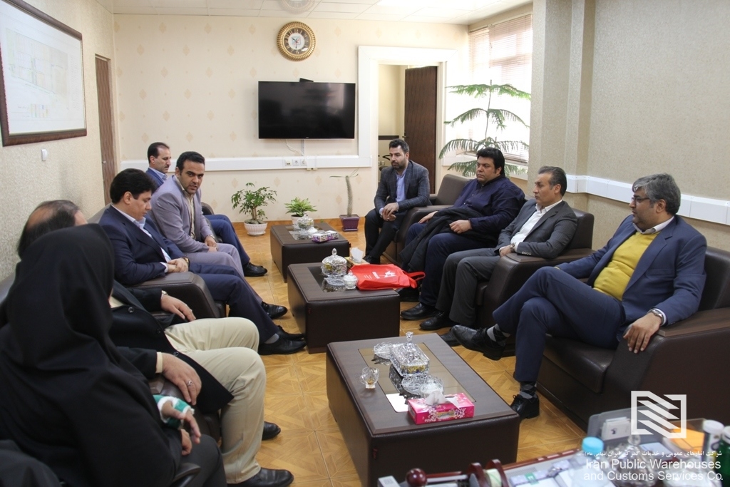 دیدار سرپرست شرکت انبارهای عمومی و خدمات گمرکی غرب با مدیرکل گمرک غرب