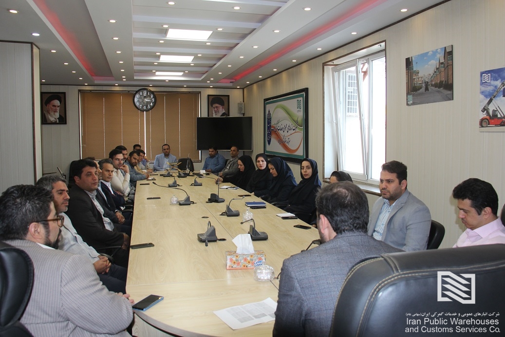 نشست هم اندیشی مدیران ارشد شرکت انبارهای عمومی غرب در سال جدید