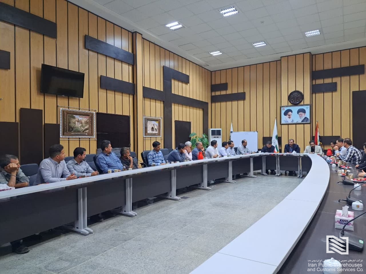 حضور مدیرعامل شرکت انبارهای عمومی و خدمات گمرکی غرب و هیئت همراه در استان کرمانشاه