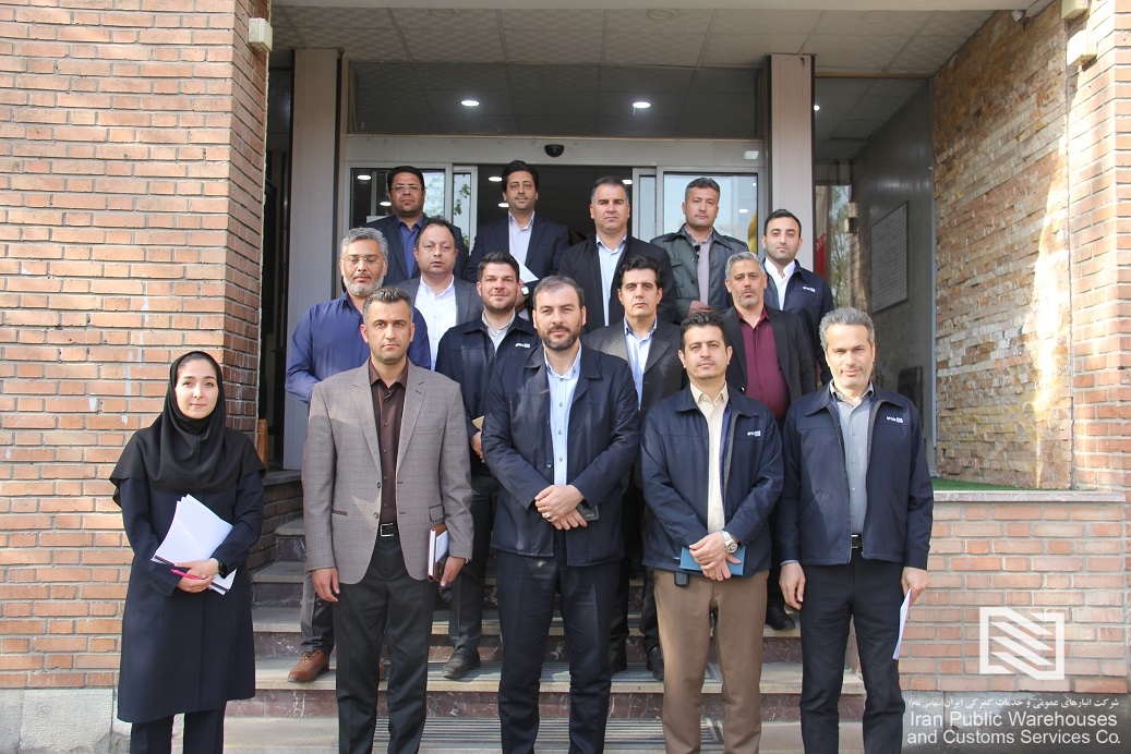 جلسه هم اندیشی مدیران شعب تابعه شرکت انبارهای عمومی و خدمات گمرکی غرب