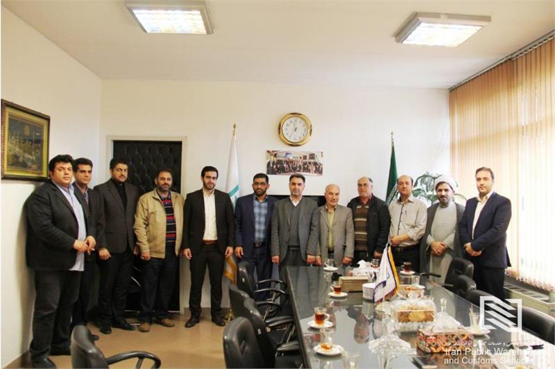 مدیرعامل شرکت غرب در مراسم معارفه سرپرست جدید معاونت برنامه‌ریزی و فن‌آوری اطلاعات این شرکت خواستار شد؛ تشکیل سریع کمیته برنامه‌ریزی شرکت انبارهای عمومی و خدمات گمرکی غرب برای مشخص کردن اهداف و برنامه