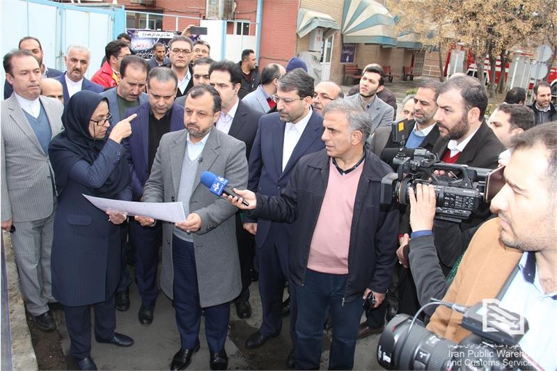 اجرایی شدن فرایند ابلاغ الکترونیکی در سامانه جامع گمرکی با حضور وزیر امور اقتصادی و دارایی در گمرک غرب و شرکت انبارهای عمومی و خدمات گمرکى غرب