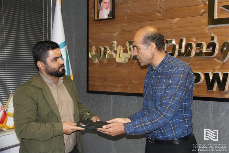 آئین تودیع و معارفه فرمانده پایگاه بسیج شهید سامانی پور شرکت انبارهای عمومی و خدمات گمرکی غرب